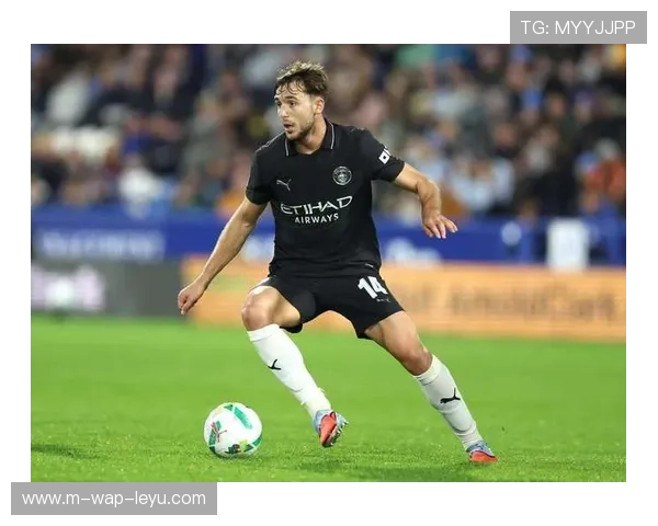 裁判尺度争议成比赛转折点，曼城三次点球漏判错失绝杀机会